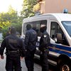 Šok pri sosedih: z bagrom ubil očima in ga zakopal