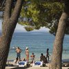Šok na hrvaški plaži sredi belega dne! Ženska vstopila v kabino, nato pa ...